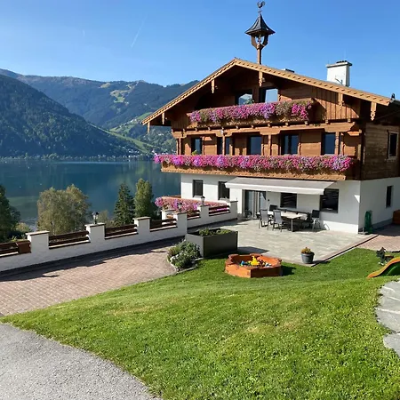 Erlbruckhof Apartment